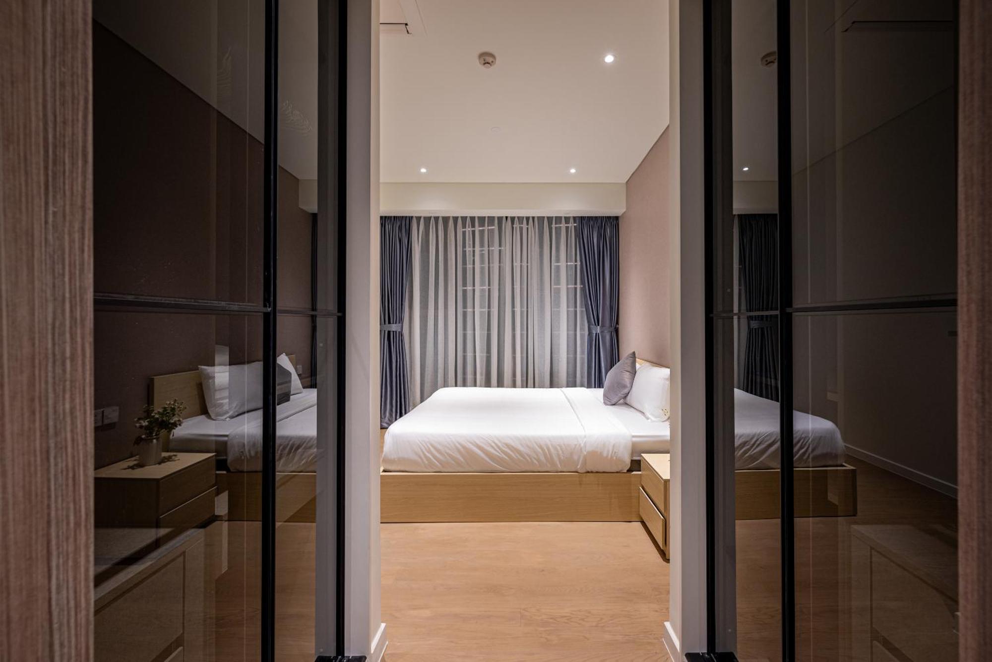 Saigon The Metropole - Residences Complex - By Svillage "Escape To Perfection" Ho Chi Minh City Room photo